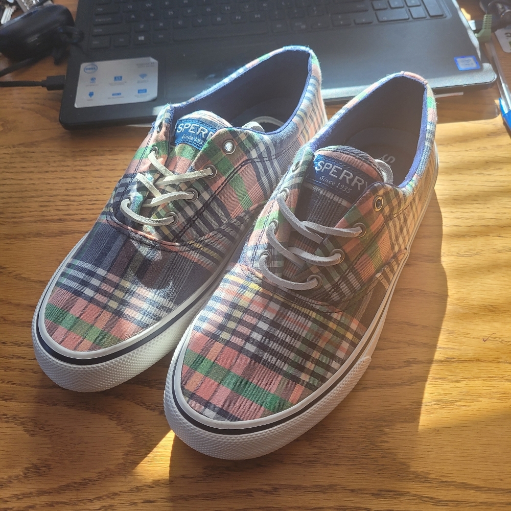 Man's Shoes (Boat Shoes)